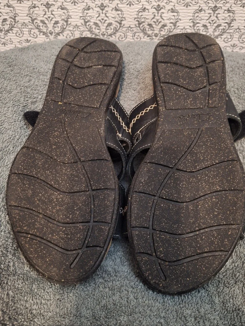 Women'sClarks Black Triple-Strap Sandals